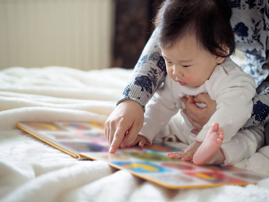 Reading to hot sale your baby